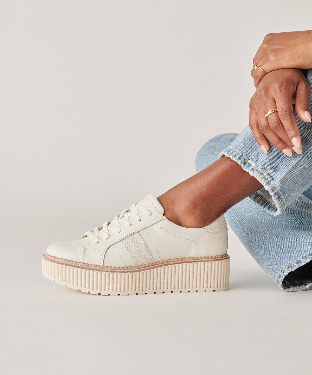 TIGER SNEAKERS WHITE LEATHER
– Dolce Vita | Dolce Vita