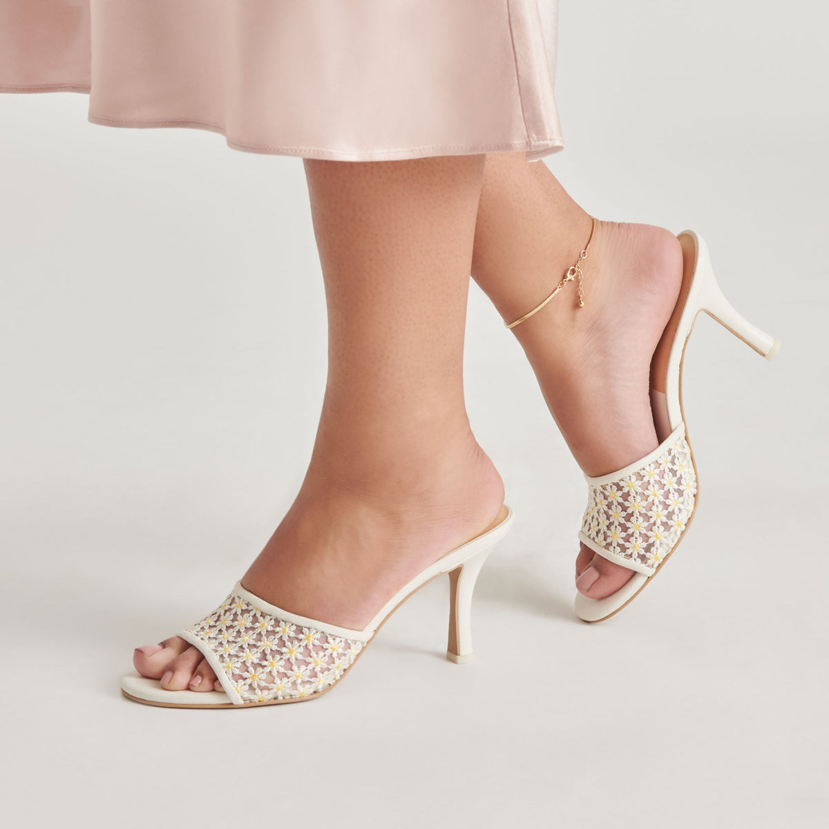 LAVENA FLORAL HEELS WHITE YELLOW FLORAL MESH
 – Dolce Vita | Dolce Vita