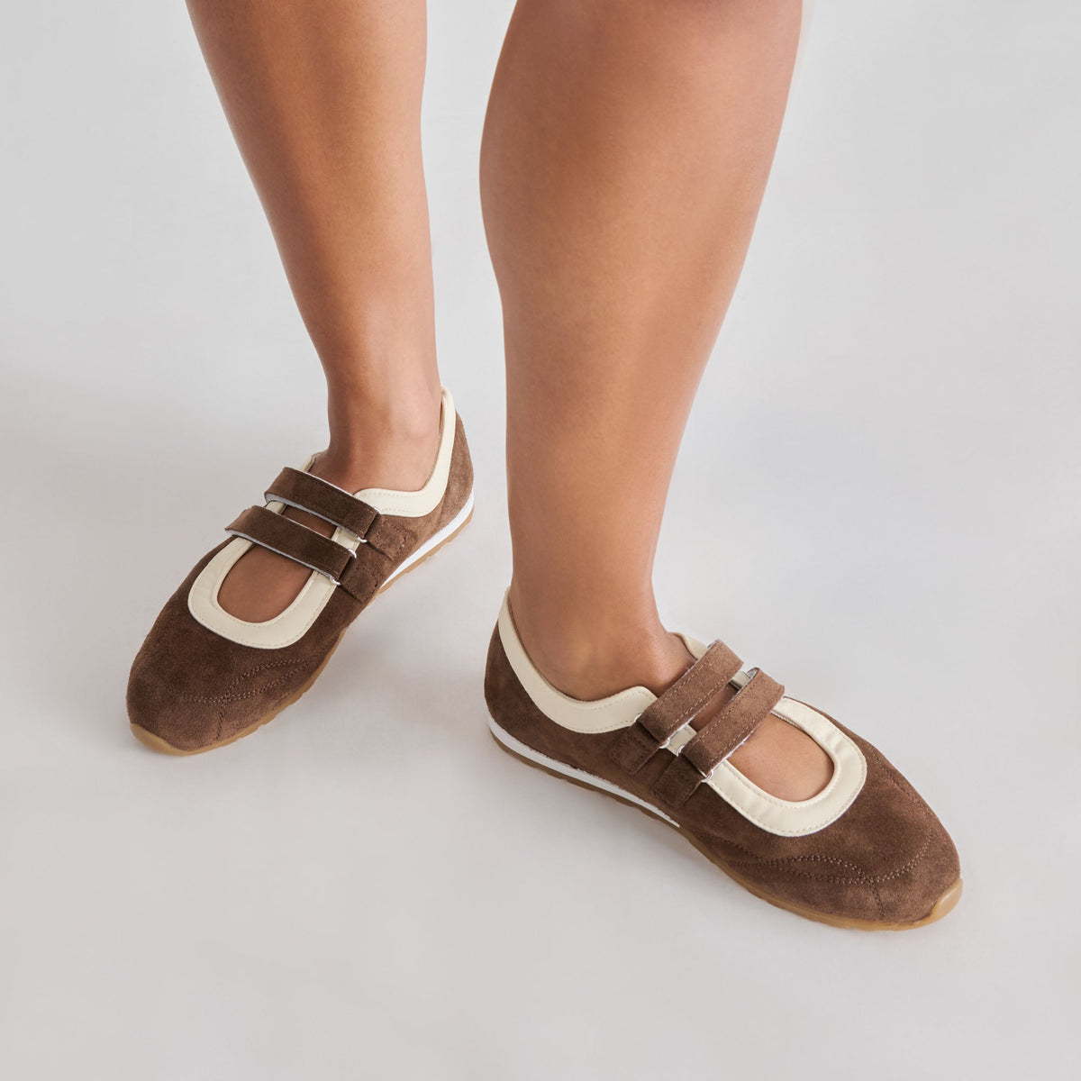 Swan Dk Brown Suede Sneakers | Dolce Vita