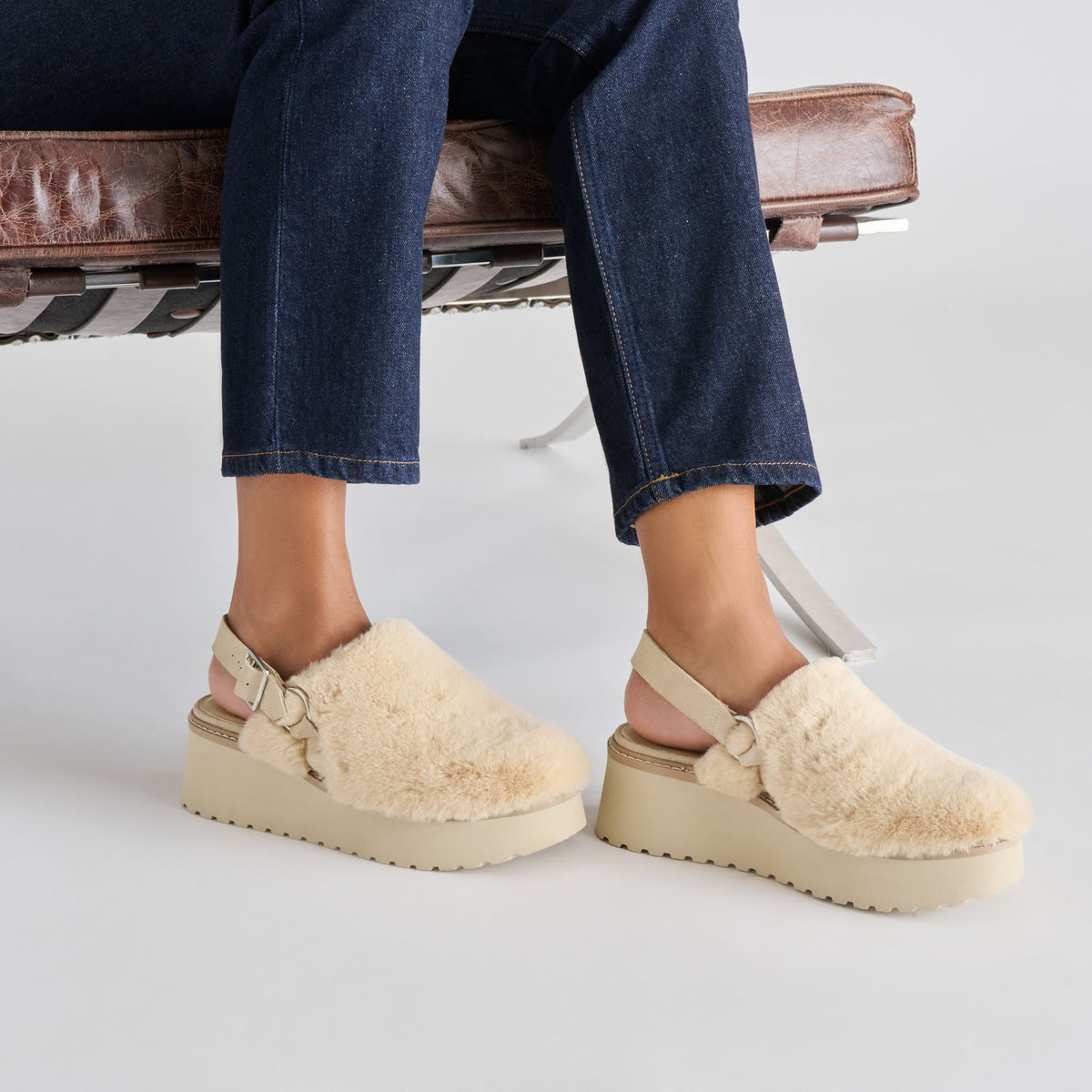 Lansy Natural Plush Flats | Dolce Vita