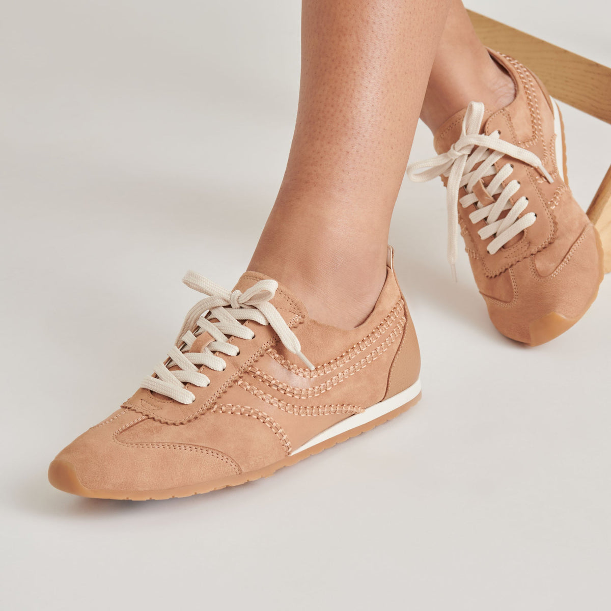 DELANY SNEAKERS TOFFEE NUBUCK
 – Dolce Vita | Dolce Vita