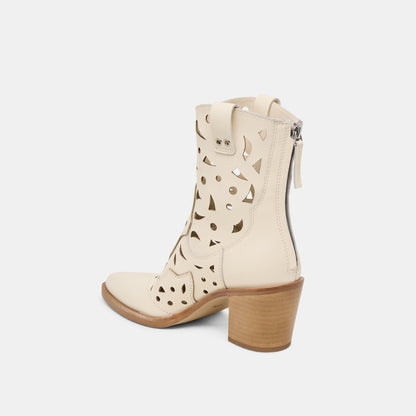 Zenobi Off White Leather Booties | Dolce Vita