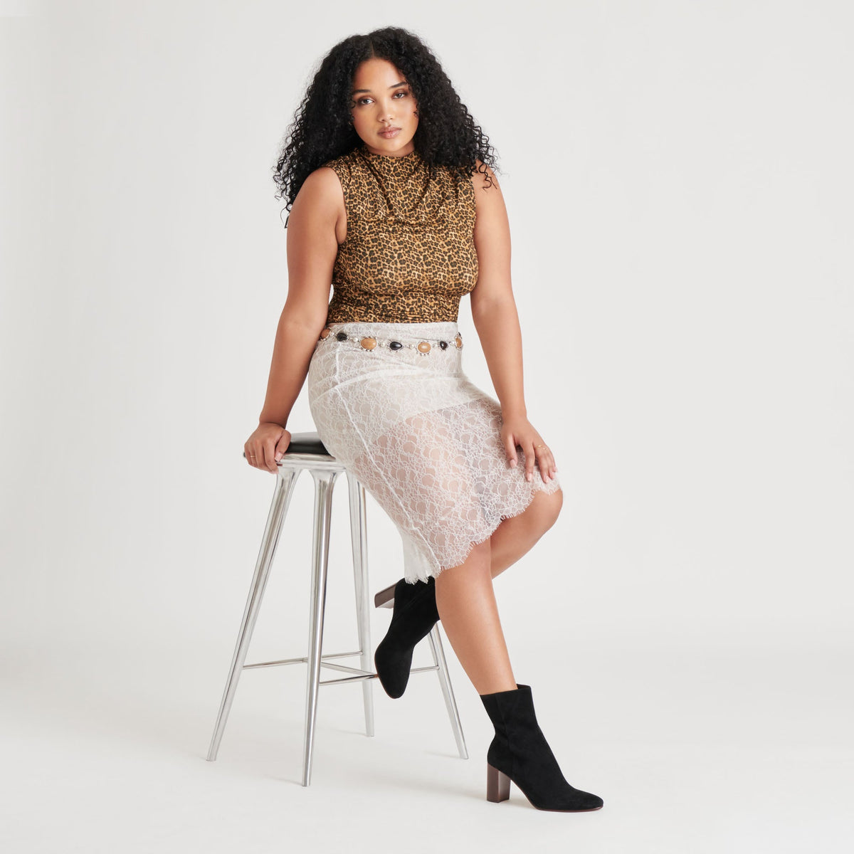 SUZY BOOTIES ONYX SUEDE
 – Dolce Vita | Dolce Vita