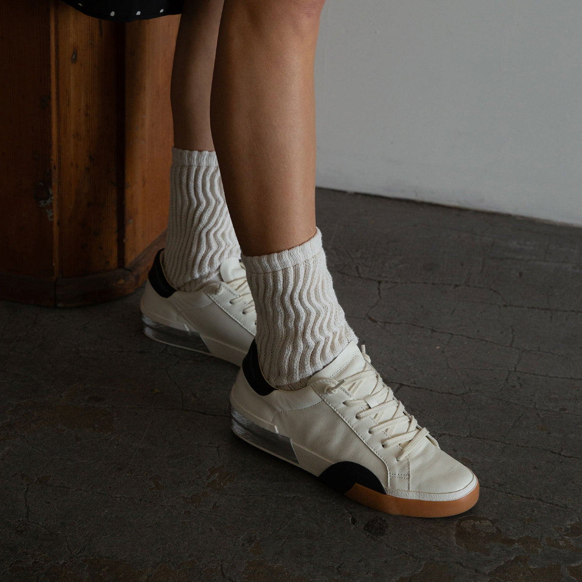 ZINA SNEAKERS WHITE BLACK LEATHER
 – Dolce Vita | Dolce Vita