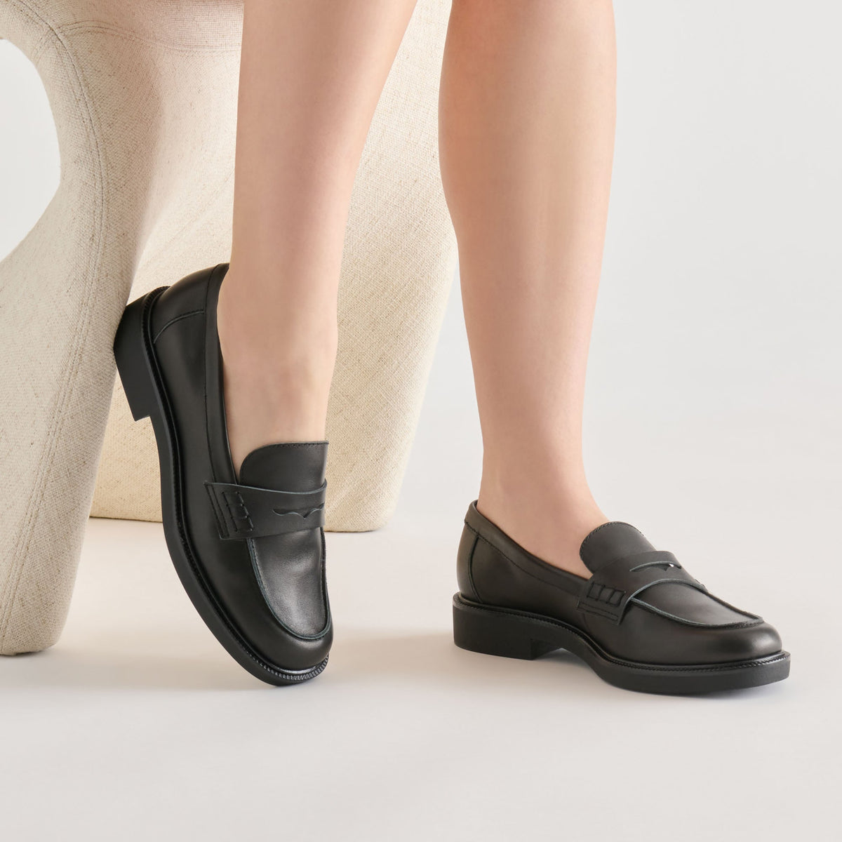Tiggy Black Leather Loafers | Dolce Vita
