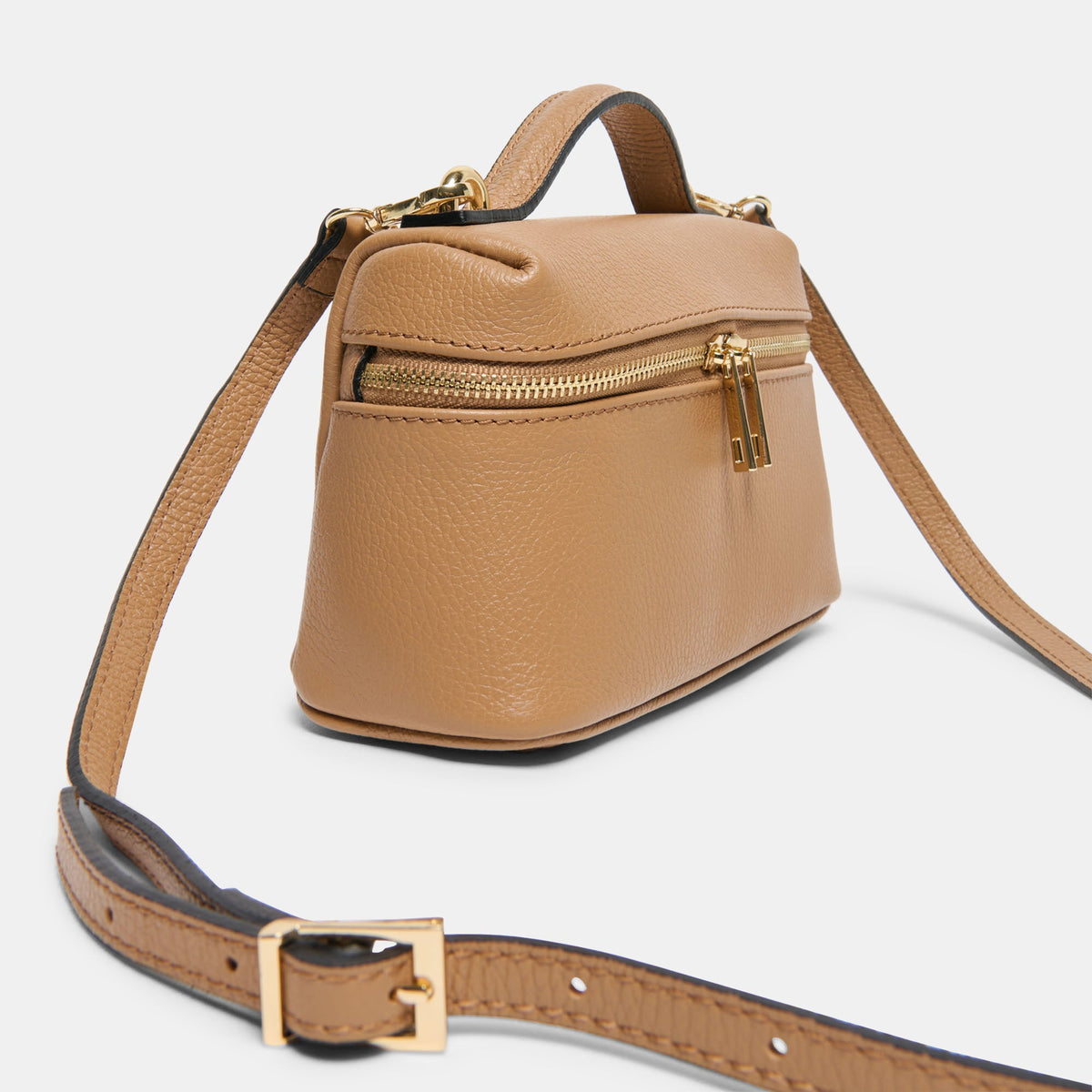 Leony Tan Leather Crossbody | Dolce Vita