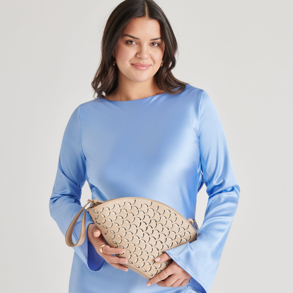ISOLDE CLUTCH BEIGE STELLA
 – Dolce Vita | Dolce Vita