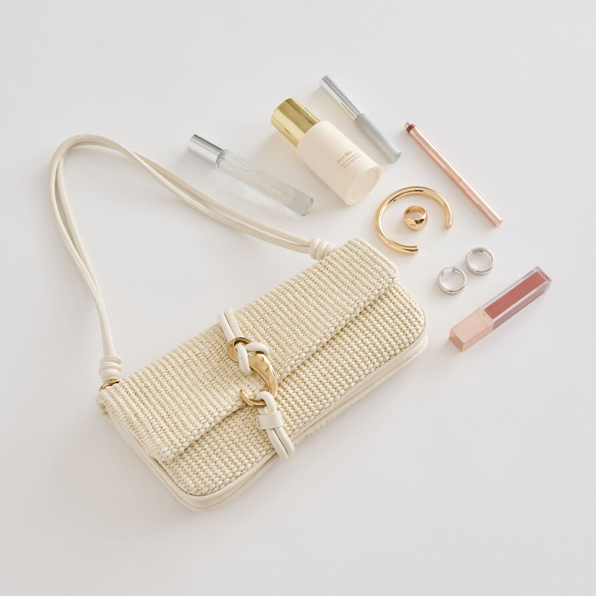 Alice Natural Raffia Shoulder Bag | Dolce Vita