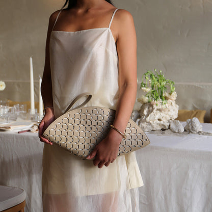 ISOLDE CLUTCH BEIGE STELLA
 – Dolce Vita | Dolce Vita