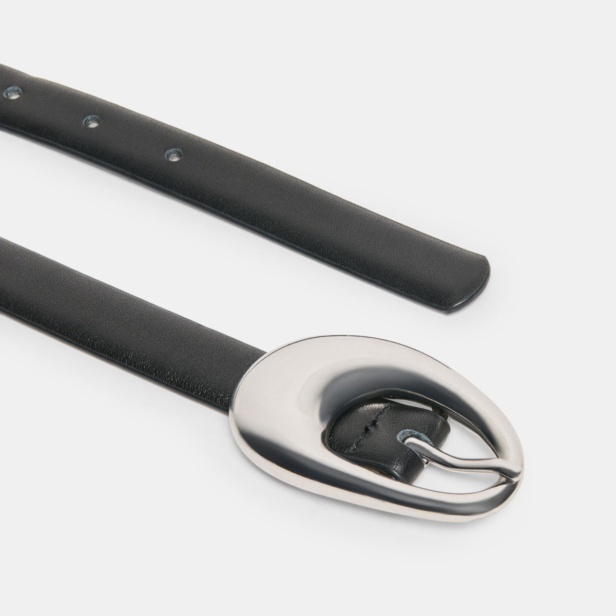 Organic Oval Black Silver Buckle Belt | Dolce Vita